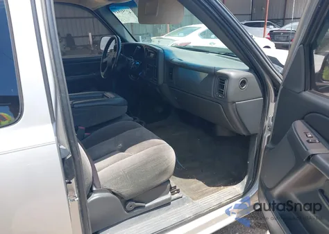 2006 Chevrolet Silverado C1500 из США, поврежденный, VIN 2GCEC19V061307411